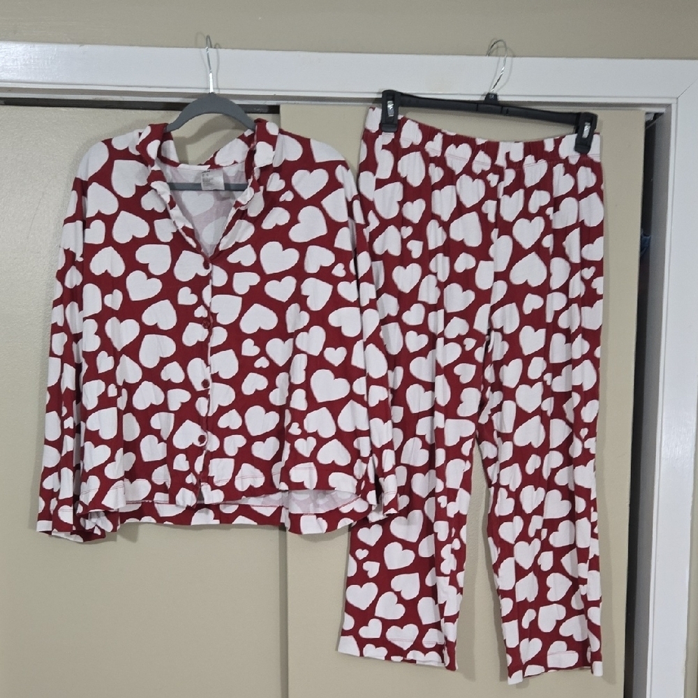 H&M Women's Pajama Set - Red and White Hearts Size XL